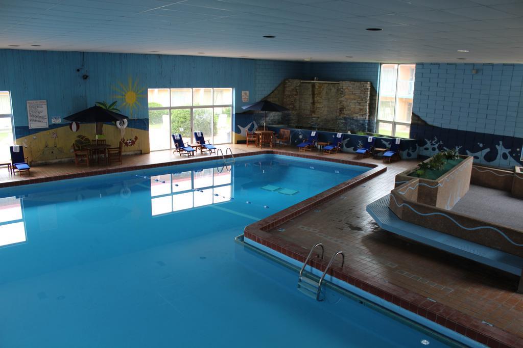 Rodeway Inn & Suites روكفورد,إلينوي المظهر الخارجي الصورة