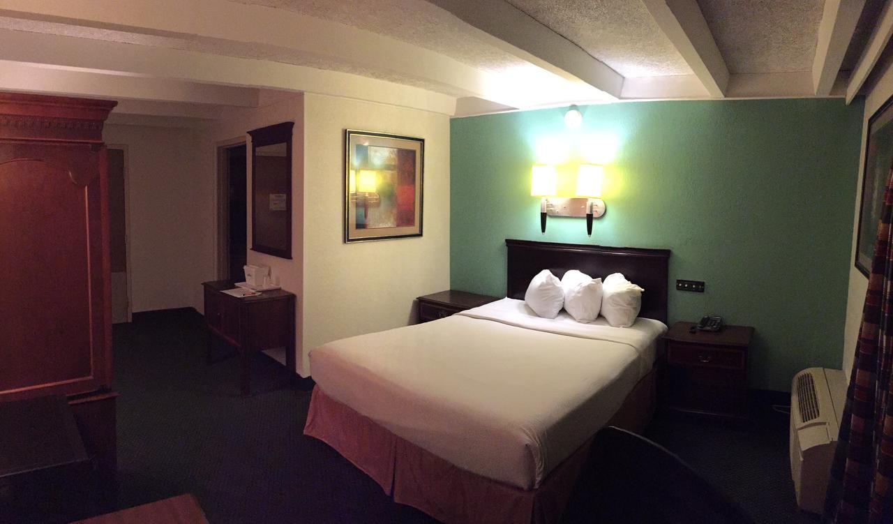 Rodeway Inn & Suites روكفورد,إلينوي المظهر الخارجي الصورة